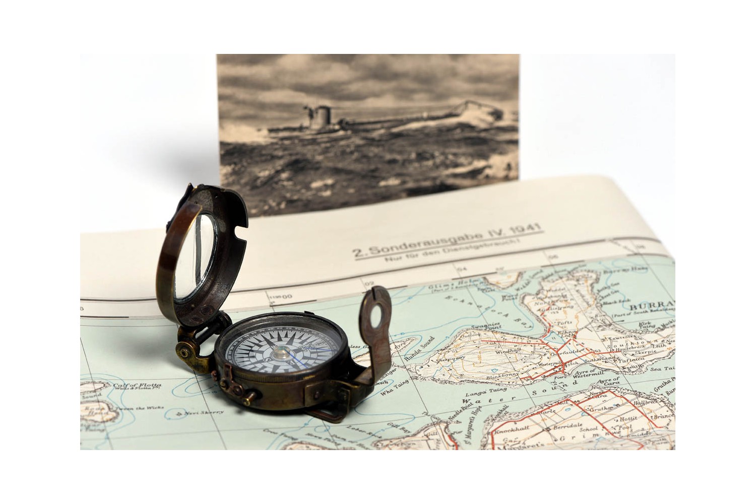 Ancienne boussole de poche militaire vintage en laiton massif WWII