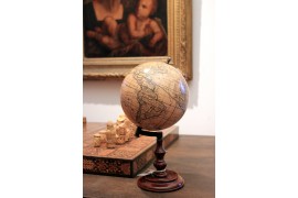 Globe terrestre Trianon 1710