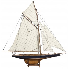 Le yacht "Columbia" - modèle réduit